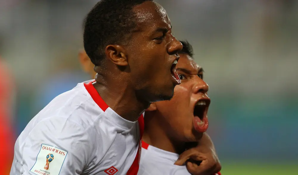 Flores y Carrillo son dos de los jugadores de la selección con más goles en la era de Ricardo Gareca. Foto: Líbero