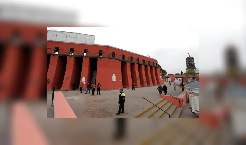 Así se ve la Plaza de toros de Acho convertida en una cancha de fútbol [FOTO]