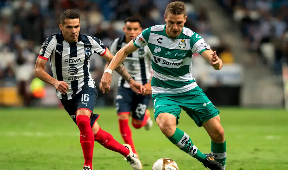 Monterrey y Santos Laguna se enfrentan por el pase a semifinales de la Liga MX. | Foto: EFE