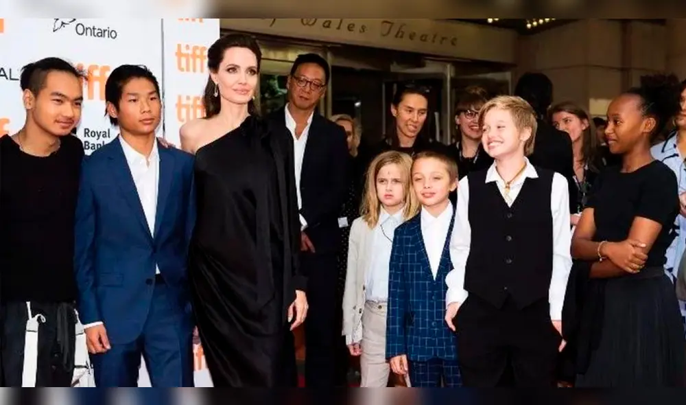 Angelina Jolie furiosa al tener que alejarse de sus hijos por culpa de Brad Pitt [FOTOS]