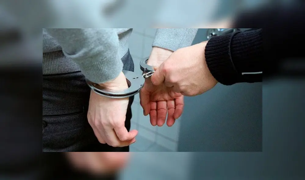 Swansea Crown Court, en la foto, escuchó que el hombre había engendrado al menos seis hijos con una de sus hijas Swansea Crown Court, en la foto, escuchó que el hombre había engendrado al menos seis hijos con una de sus hijas