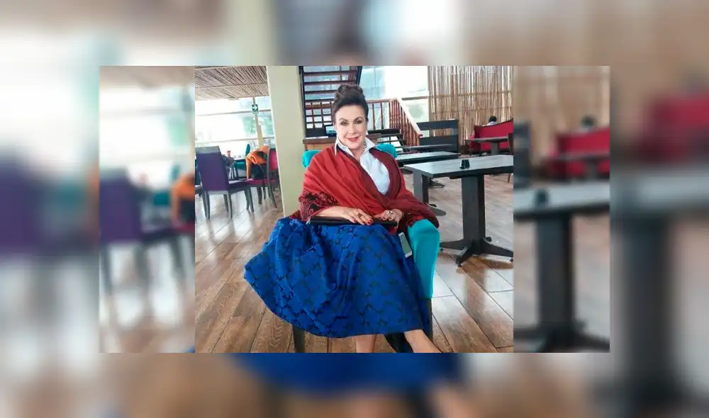 Cuestionan a Laura Zapata, hermana de Thalía, por desnudo en Instagram