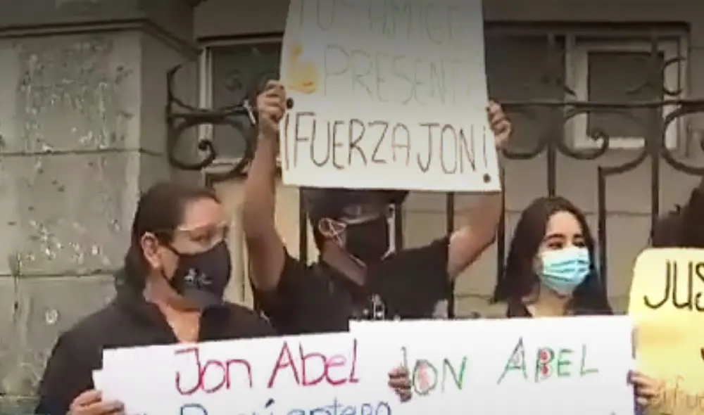 El joven se encuentra internado en el Hospital Arzobispo Loayza. Foto: captura de Canal N El joven se encuentra internado en el Hospital Arzobispo Loayza. Foto: captura de Canal N