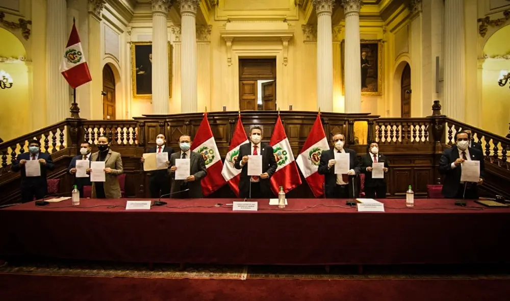 Acción Popular en un acto para la tribuna. Contraloría observó norma sobre declaración de intereses. (Foto: John Reyes) Acción Popular en un acto para la tribuna. Contraloría observó norma sobre declaración de intereses. (Foto: John Reyes)