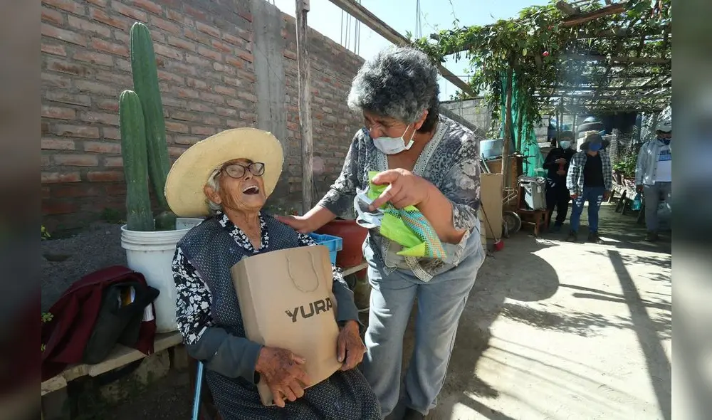 Empresas del Gupo Gloria entregaron ayuda