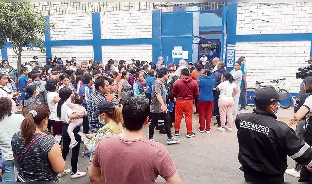 Momentos de pánico. El asesinato fue cometido dentro del colegio. Algunos alumnos fueron testigos del horrendo episodio. Foto: difusión Momentos de pánico. El asesinato fue cometido dentro del colegio. Algunos alumnos fueron testigos del horrendo episodio. Foto: difusión
