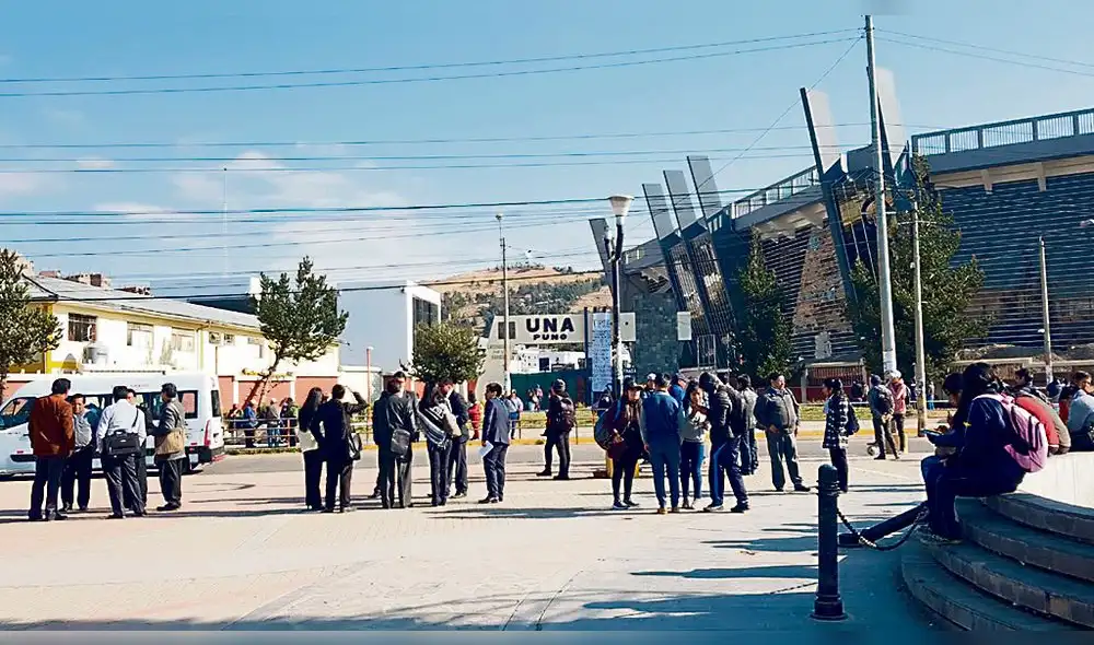 Protesta. Estudiantes tomaron campus de la UNA Puno. Protesta. Estudiantes tomaron campus de la UNA Puno.