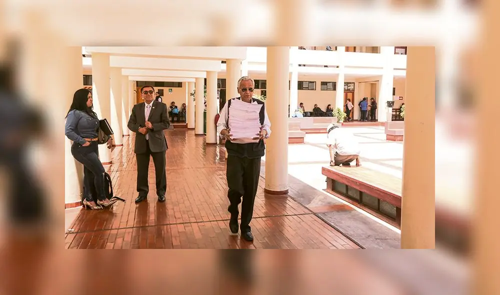 CORTE SUPERIOR DE JUSTICIA DE AREQUIPA.
LITIGANTES Y TRAMITADORES CORTE SUPERIOR DE JUSTICIA DE AREQUIPA.
LITIGANTES Y TRAMITADORES