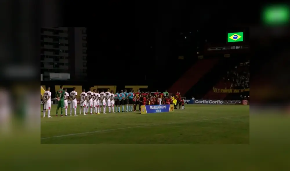 Himno brasileño fue interrumpido por tono de celular que se escuchó en todo el estadio [VIDEO]