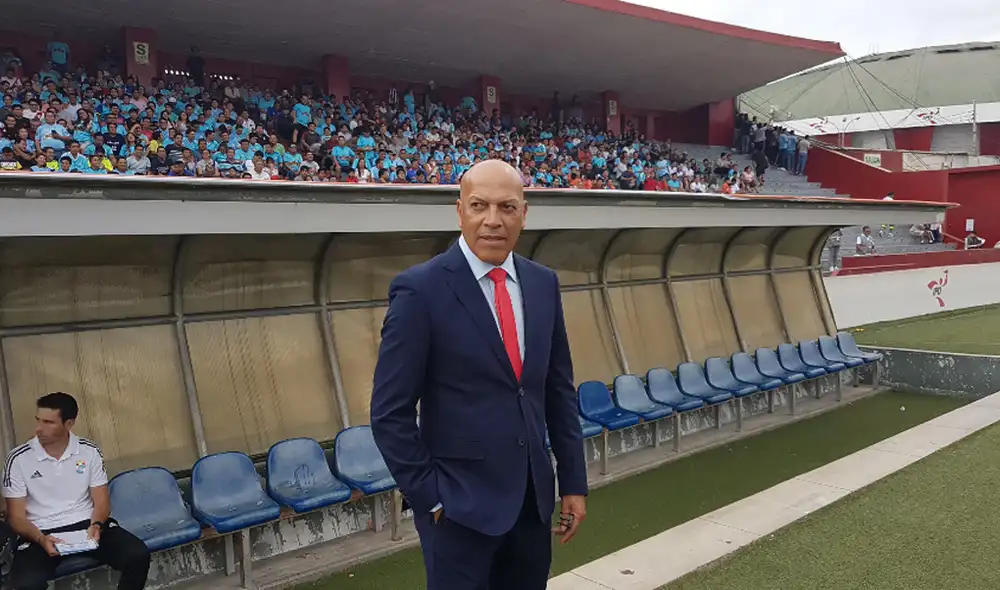 Roberto Mosquera opinó sobre el incidente del viernes 7, protagonizado por hinchas. | Foto: GLR Roberto Mosquera opinó sobre el incidente del viernes 7, protagonizado por hinchas. | Foto: GLR