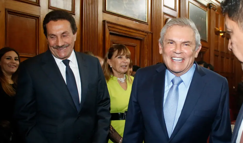 Martín Bustamante, junto a exalcalde Luis Castañeda. Foto: La República. Martín Bustamante, junto a exalcalde Luis Castañeda. Foto: La República.