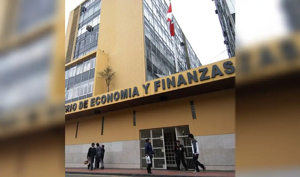 MEF: Mejoró la presión tributaria a 13,6% del PBI