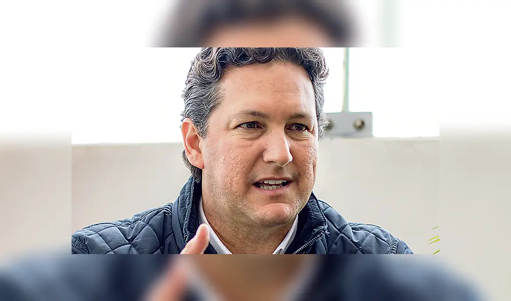 Van tres. Firme Perú se trata de la tercera apuesta política de Daniel Salaverry, de 47 años. Van tres. Firme Perú se trata de la tercera apuesta política de Daniel Salaverry, de 47 años.