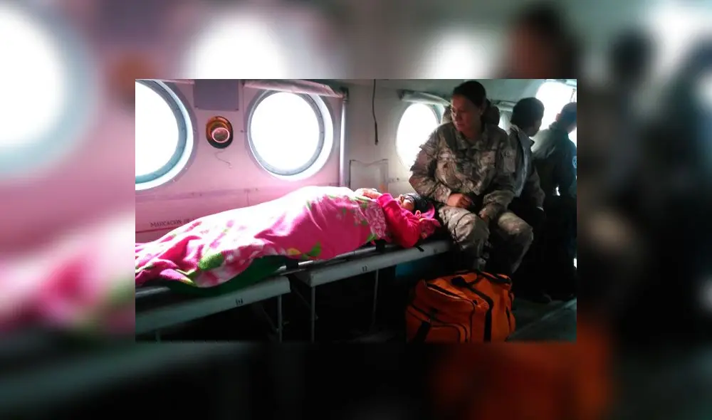 Helicóptero del Ejército evacuó a una gestante que se encontraban aislada en Kañaris [VIDEO]