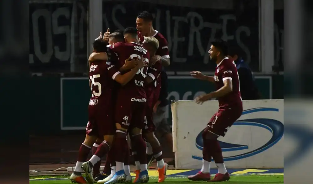 Lanús venció 2-1 a Boca Juniors y llegó al segundo lugar de la tabla de posiciones. Lanús venció 2-1 a Boca Juniors y llegó al segundo lugar de la tabla de posiciones.