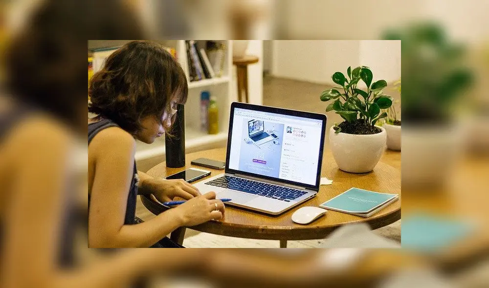 Durante el teletrabajo, las personas podrían sufrir algunos problemas de salud. Descubre cuáles son. Foto: Referencia. Durante el teletrabajo, las personas podrían sufrir algunos problemas de salud. Descubre cuáles son. Foto: Referencia.