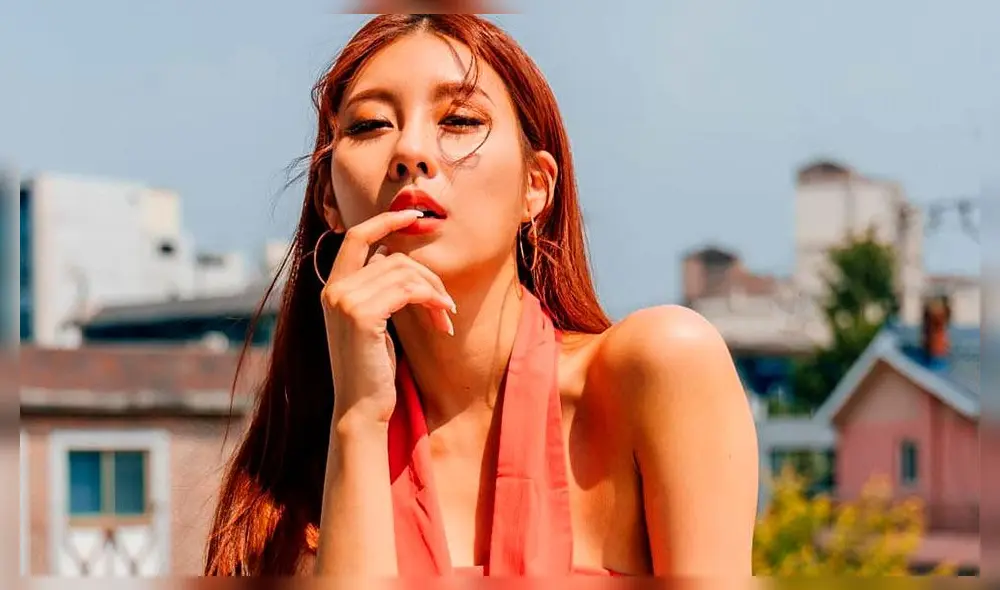 Kim Bo Kyung, más conocida como Stephanie Kim o Stephanie, es una cantante, bailarina y actriz musical.  Crédito: Instagram