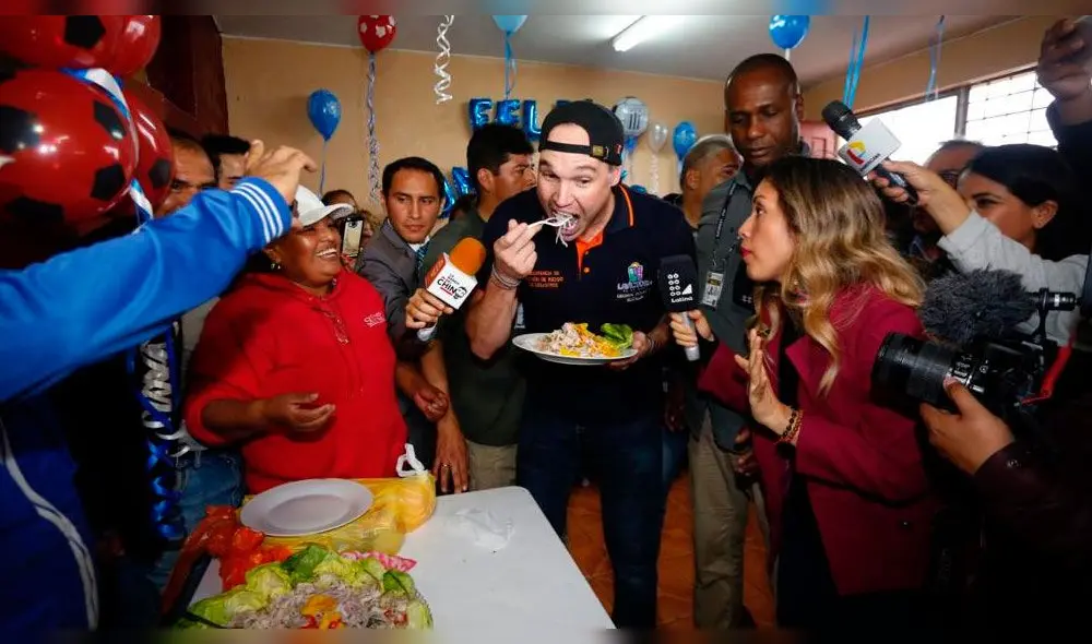 George Forsyth celebra a lo grande su cumpleaños tras denuncia de Vanessa Terkes