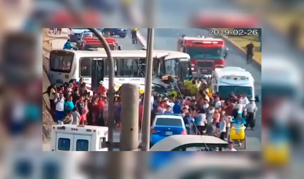 Ventanilla: niña de un año murió tras choque de bus y camión cisterna [VIDEO]