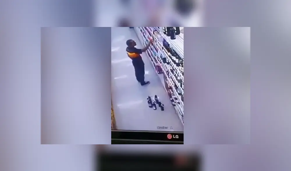 YouTube viral: cámara de seguridad descubre que hombre ‘degusta’ varios licores antes de comprar una botella YouTube viral: cámara de seguridad descubre que hombre ‘degusta’ varios licores antes de comprar una botella