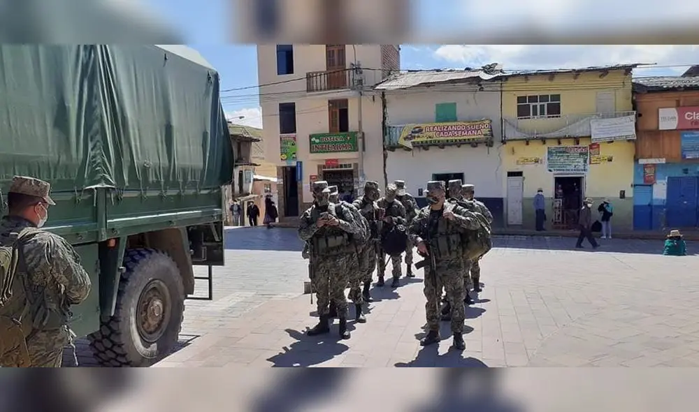 soldados en Santiago de Chuco soldados en Santiago de Chuco