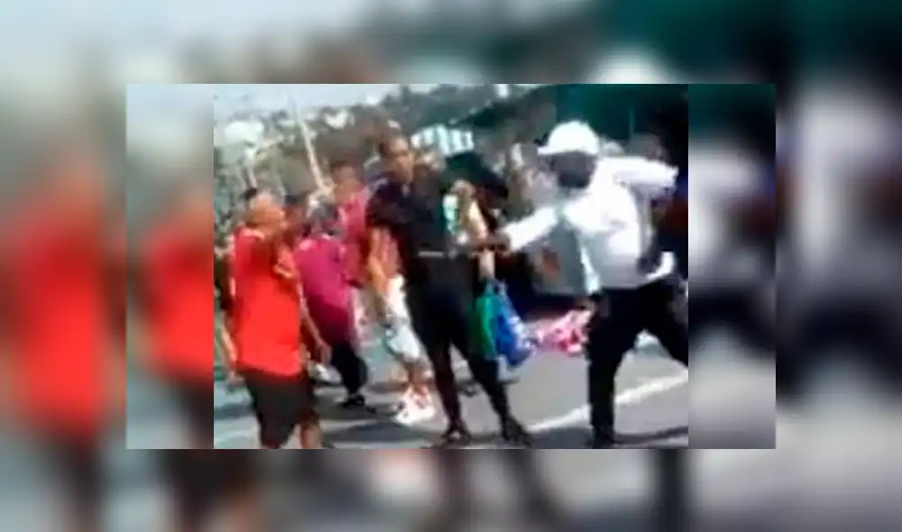Dos comerciantes se enfrentan a cuchillazos en la vía pública [VIDEO]
