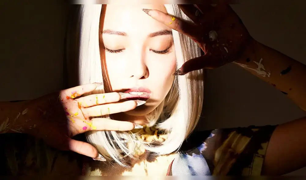 Somin de KARD en fotos teaser para "Gunshot". Créditos: DSP Media