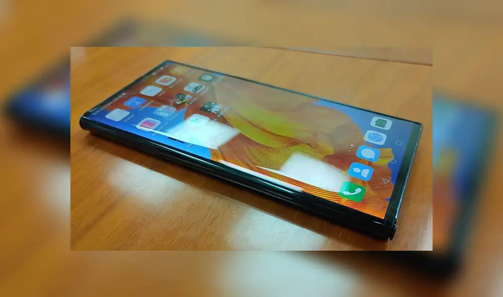 Huawei Mate Xs y su pantalla frontal plegada.