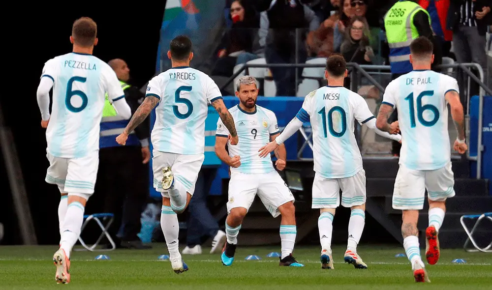 Sergio Agüero aprovechó un gran pase de Messi para anotar el 1-0 en el Argentina vs. Chile. | Foto: EFE Sergio Agüero aprovechó un gran pase de Messi para anotar el 1-0 en el Argentina vs. Chile. | Foto: EFE