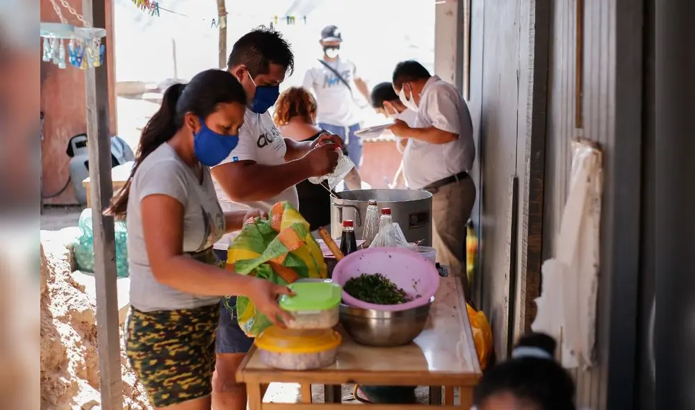 Comedores populares de Ayabaca aún no habían sido sometidos a la prueba de descarte del COVID-19. Foto: Guerra Comedores populares de Ayabaca aún no habían sido sometidos a la prueba de descarte del COVID-19. Foto: Guerra