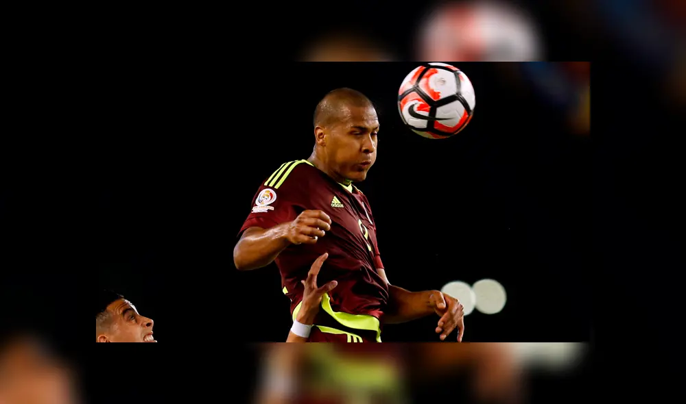 Venezuela comete error en camiseta de Salomón Rondón ¿Habrá sanción de Conmebol?