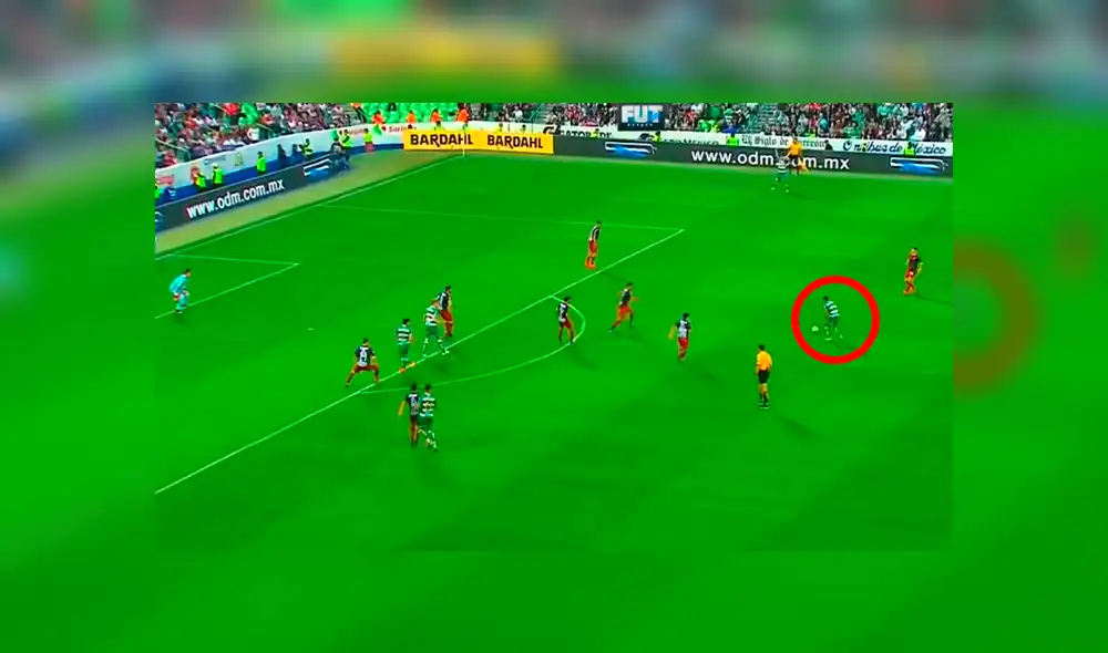 Chivas vs Santos Laguna EN VIVO: 'misil' de Juan Vázquez que colocó el 1-0 [VIDEO]