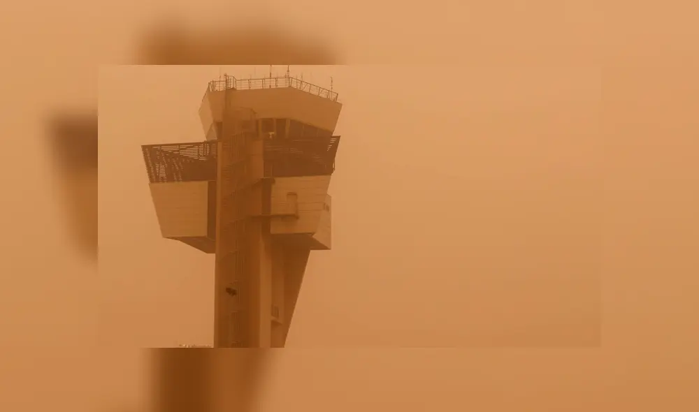 La vista de la torre de control del aeropuerto de Gran Canaria. Foto: El País.