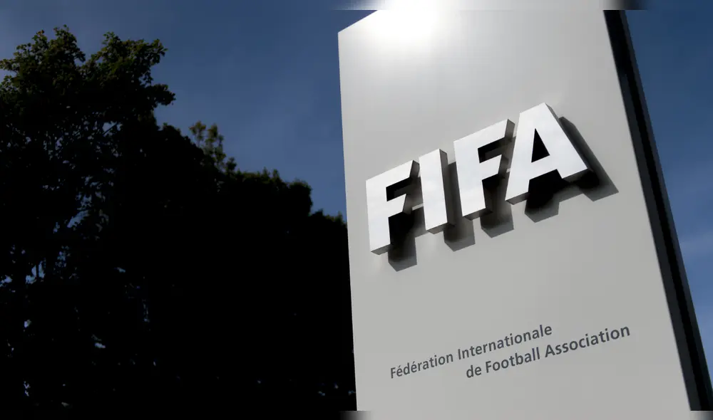 FIFA desembolsa dinero ara ayudar a federaciones de fútbol por crisis de coronavirus COVID-19.