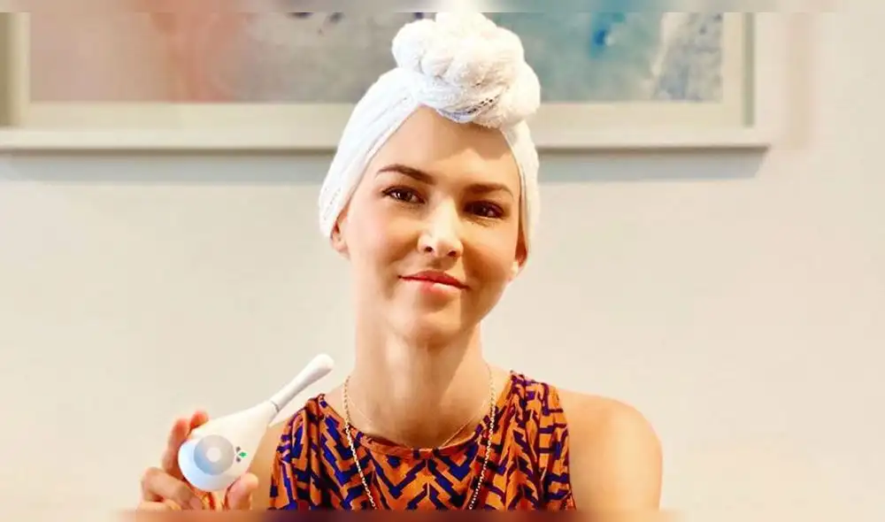 Anahí de Cárdenas recibió desatinados comentarios de su outfit durante el programa matutino de Latina. Anahí de Cárdenas recibió desatinados comentarios de su outfit durante el programa matutino de Latina.