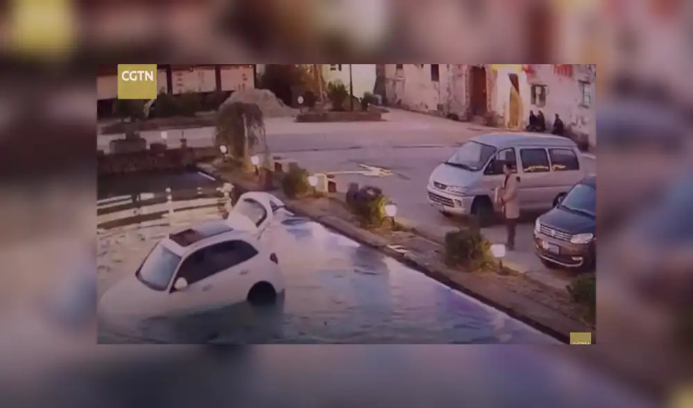 Desliza para ver el desenlace de este video viral de Facebook. Foto: Captura. Desliza para ver el desenlace de este video viral de Facebook. Foto: Captura.