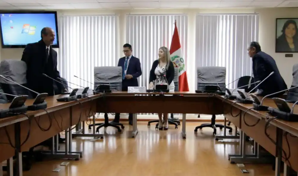 Congreso: se instaló grupo que investigará a encuestadoras | Yeni Vilcatoma | Comisión de Fiscalización | Congreso de la República | VIDEO Congreso: se instaló grupo que investigará a encuestadoras | Yeni Vilcatoma | Comisión de Fiscalización | Congreso de la República | VIDEO