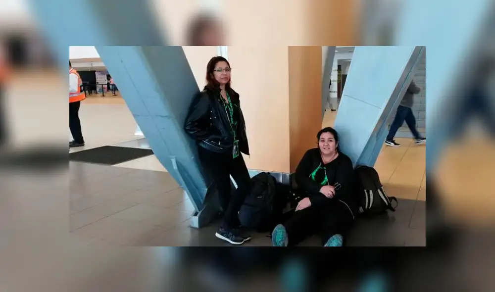 Pasajeras chilenas a la espera de conocer la reprogramación de sus vuelos. (Foto: Melina Ccoillo / La República) Pasajeras chilenas a la espera de conocer la reprogramación de sus vuelos. (Foto: Melina Ccoillo / La República)