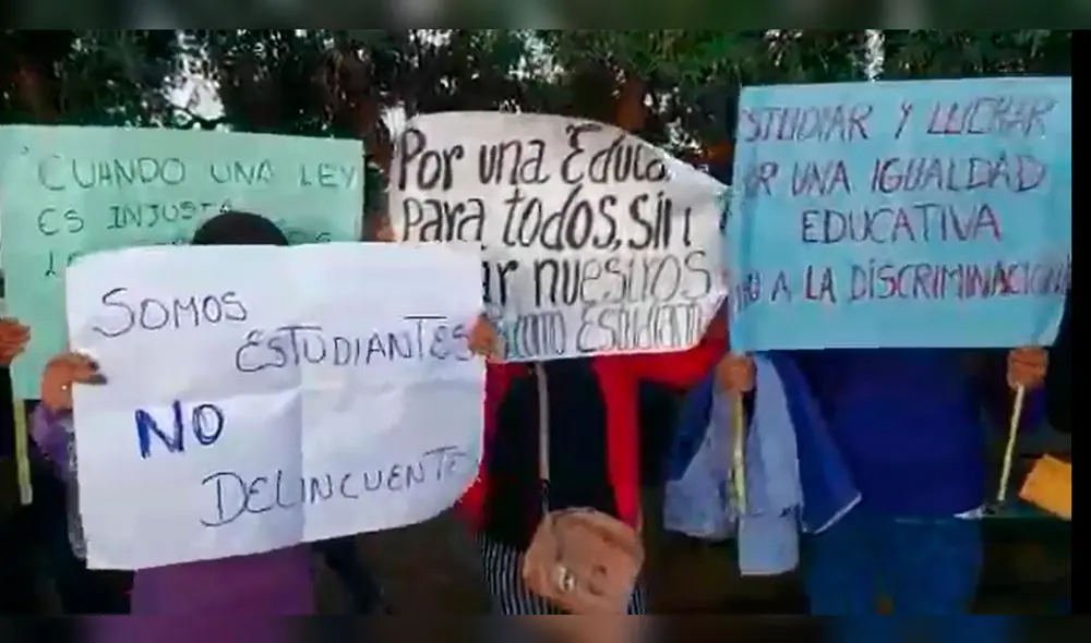 realizaron plantón a la llegada del mandatario a Cusco. realizaron plantón a la llegada del mandatario a Cusco.