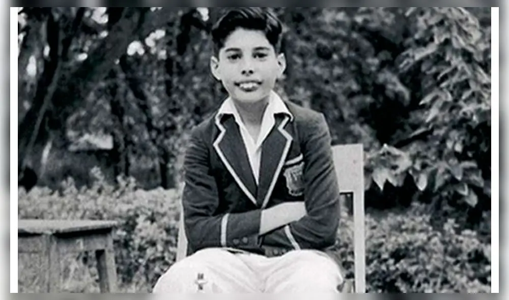 Fotografía de Freddie Mercury durante su etapa de adolescente. Crédito: Instagram