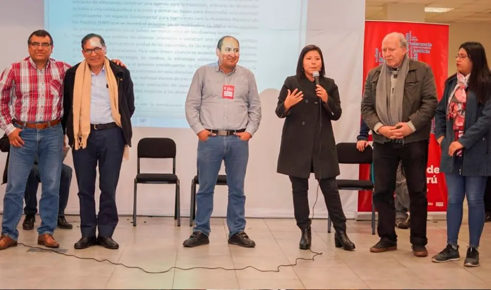 También asistió Verónika Mendoza. Foto: Twitter. También asistió Verónika Mendoza. Foto: Twitter.