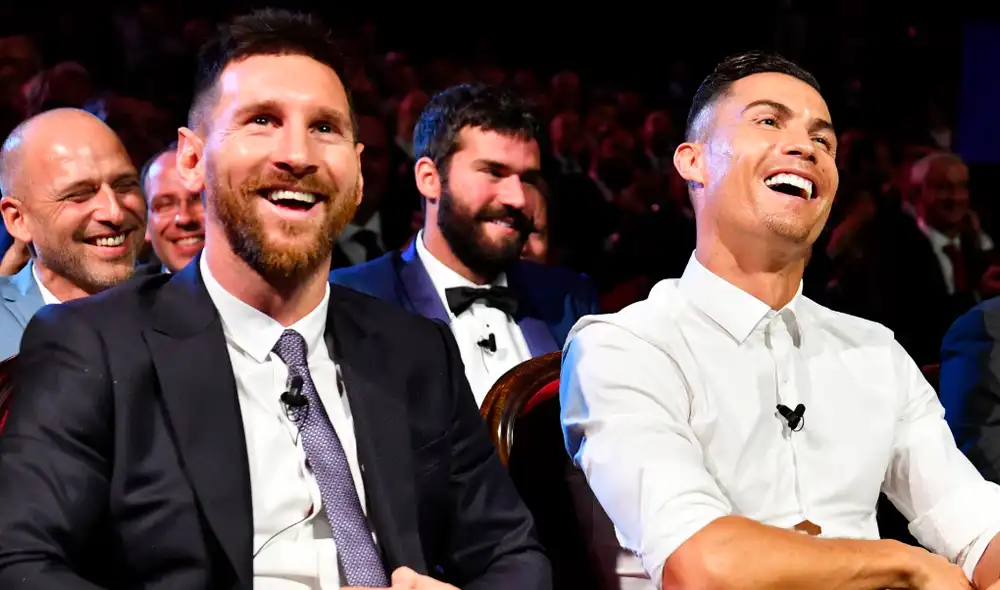 Lionel Messi y Cristiano Ronaldo en una gala del Balón de Oro. | Foto: EFE Lionel Messi y Cristiano Ronaldo en una gala del Balón de Oro. | Foto: EFE