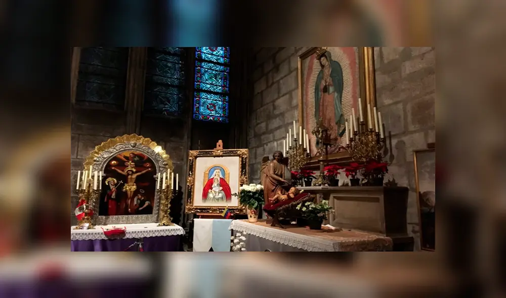 Fieles recuerdan imagen del Señor de los Milagros en la catedral de Notre Dame 