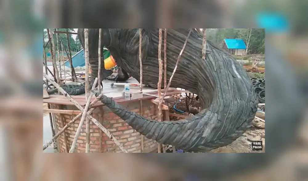 Desliza para ver los detalles de este video viral publicado en YouTube. Foto: Captura.