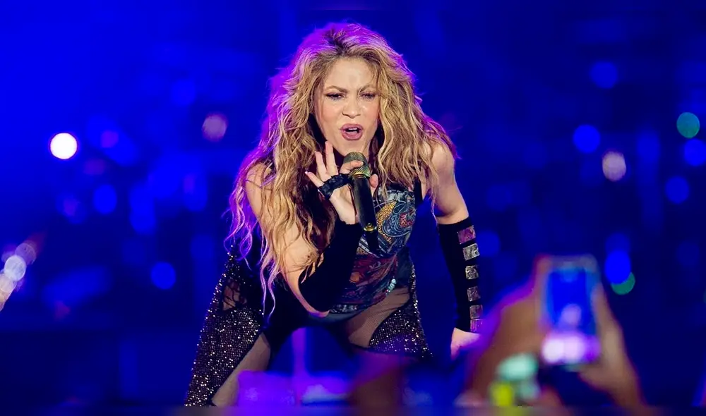 Shakira es víctima de crueles burlas por foto de sus dientes