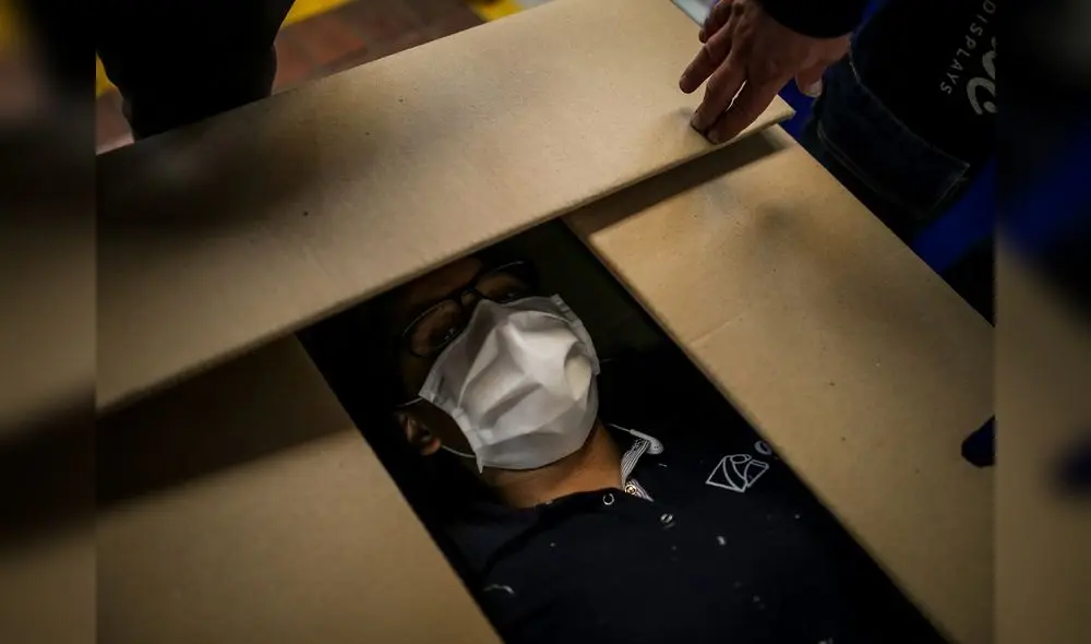 La cama ataúd permite almacenar los cadáveres sin ser manipulados por los médicos. Foto: Twitter.