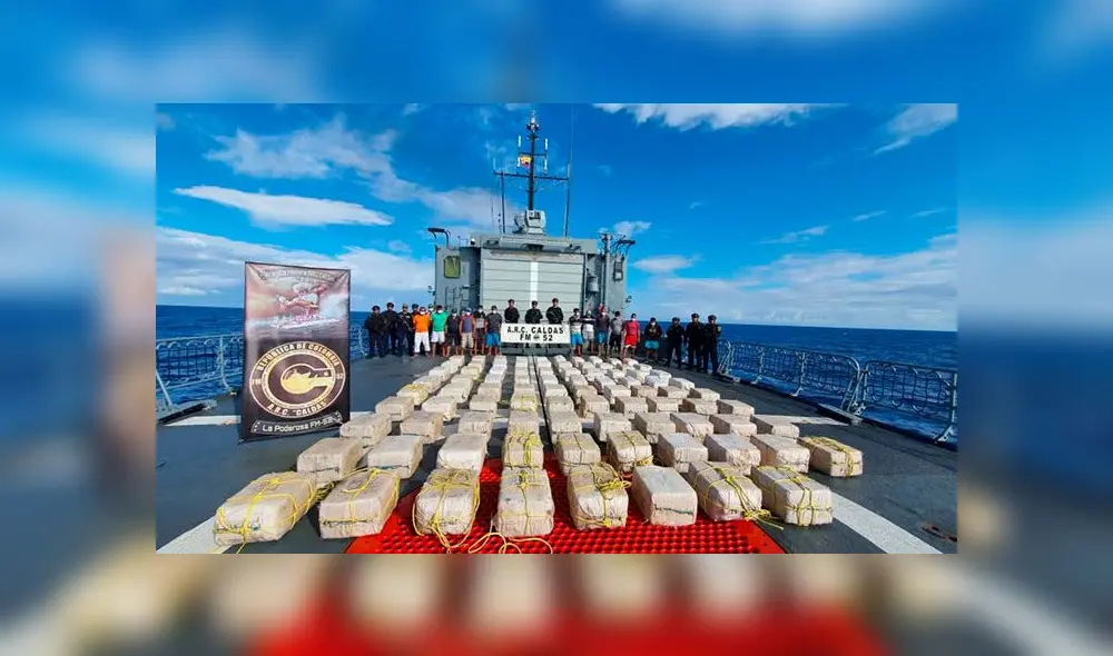 En el buque ARC 'Caldas' aprehendieron a los venezolanos, quienes intentaron huir en una motonave. Foto: Armada de Colombia En el buque ARC 'Caldas' aprehendieron a los venezolanos, quienes intentaron huir en una motonave. Foto: Armada de Colombia