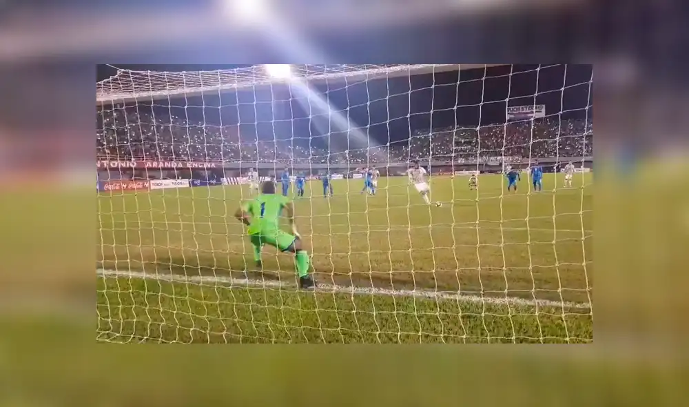 Paraguay vs. Honduras: Óscar Cardozo abrió la contienda con sutil definición de penal [VIDEO]