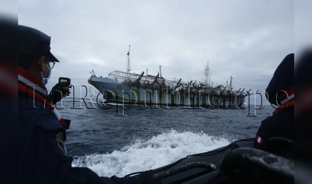 Flota de embarcaciones extranjeras no se encuentra dentro de las 200 millas del Mar peruano. /Créditos: Marco Cotrina - La República Flota de embarcaciones extranjeras no se encuentra dentro de las 200 millas del Mar peruano. /Créditos: Marco Cotrina - La República