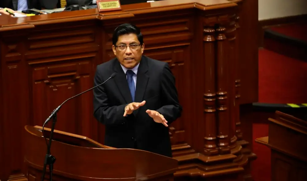 Interpelación al ministro VIcente Zeballos por el caso 'Goro'. Foto: Jorge Cerdán.
